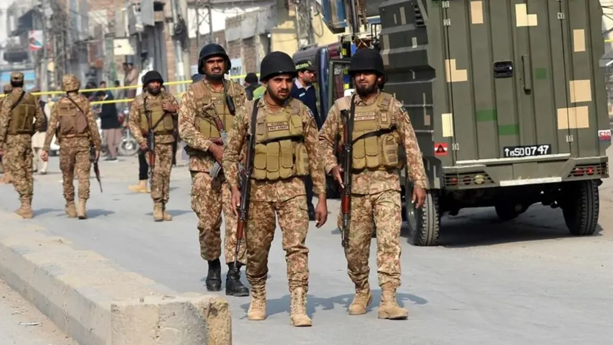 Pakistan'ın Hayber Pahtunhva eyaletinde silahlı saldırı! 2 polis öldü