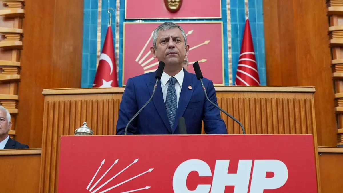 CHP resmen bölündü! Özel yeni partiyi ilan etti