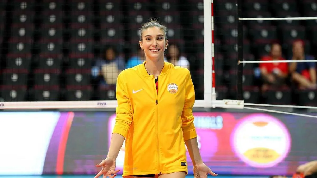 Naz Aydemir Akyol, yeniden VakıfBank'ta
