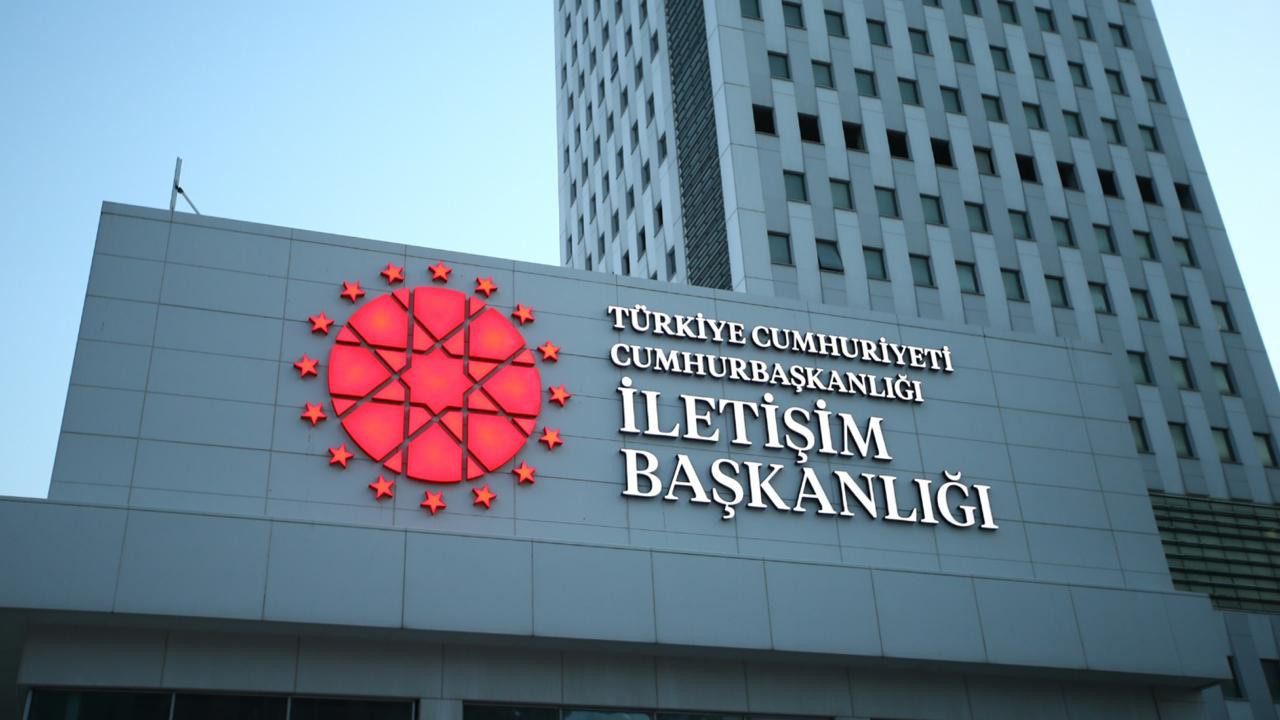 FETÖ ile bağlantılı 2 bin 702 sosyal medya hesabına erişim engeli getirildi