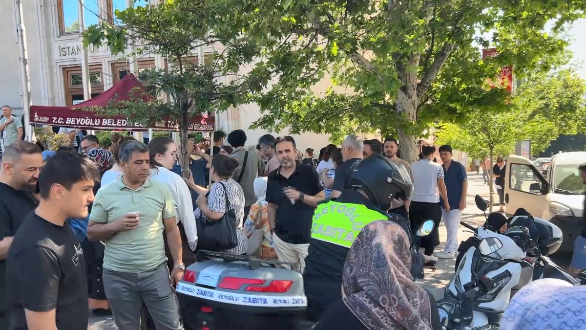 YKS öncesi kimliğini evde unuttu: Motosikletli zabıta önce nüfus müdürlüğüne götürdü; sonra sınava yetiştirdi