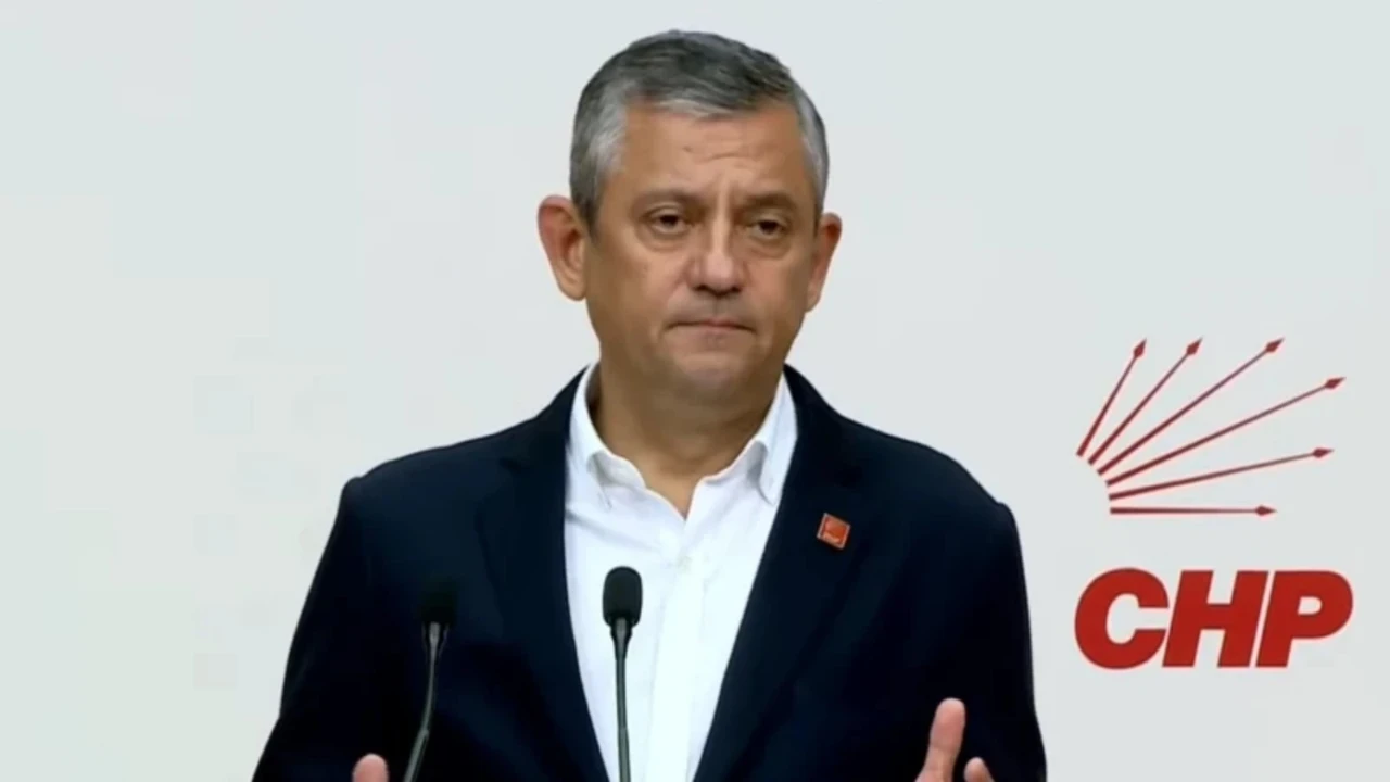Özgür Özel grup toplantısı için kararını verdi! Yarın kürsüye çıkacak mı?