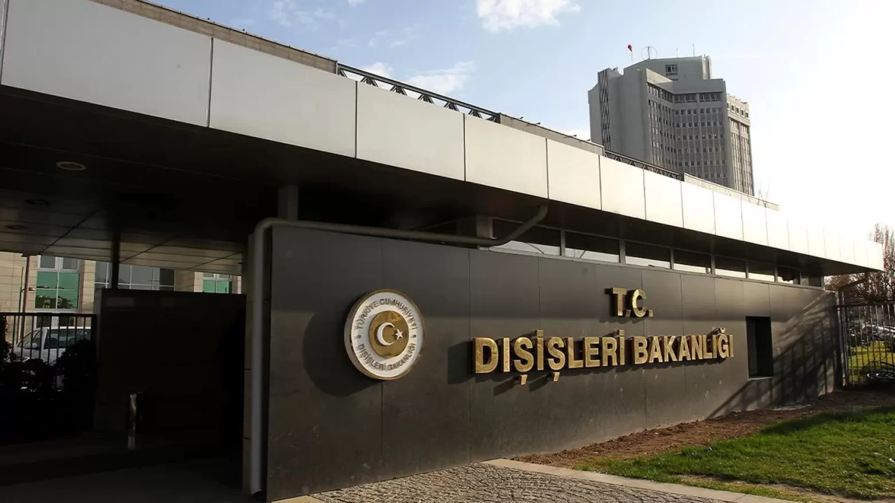 Karadeniz’de Türk sahipli kuru yük gemisine saldırı! Dışişleri Bakanlığı’ndan açıklama