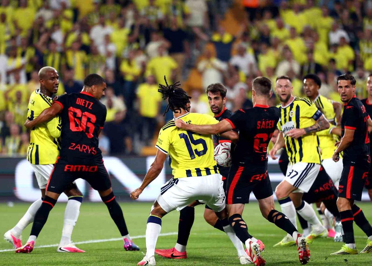 UEFA Şampiyonlar Ligi: Fenerbahçe: 1 Gornik Zabrze: 0 (Maç sonucu)