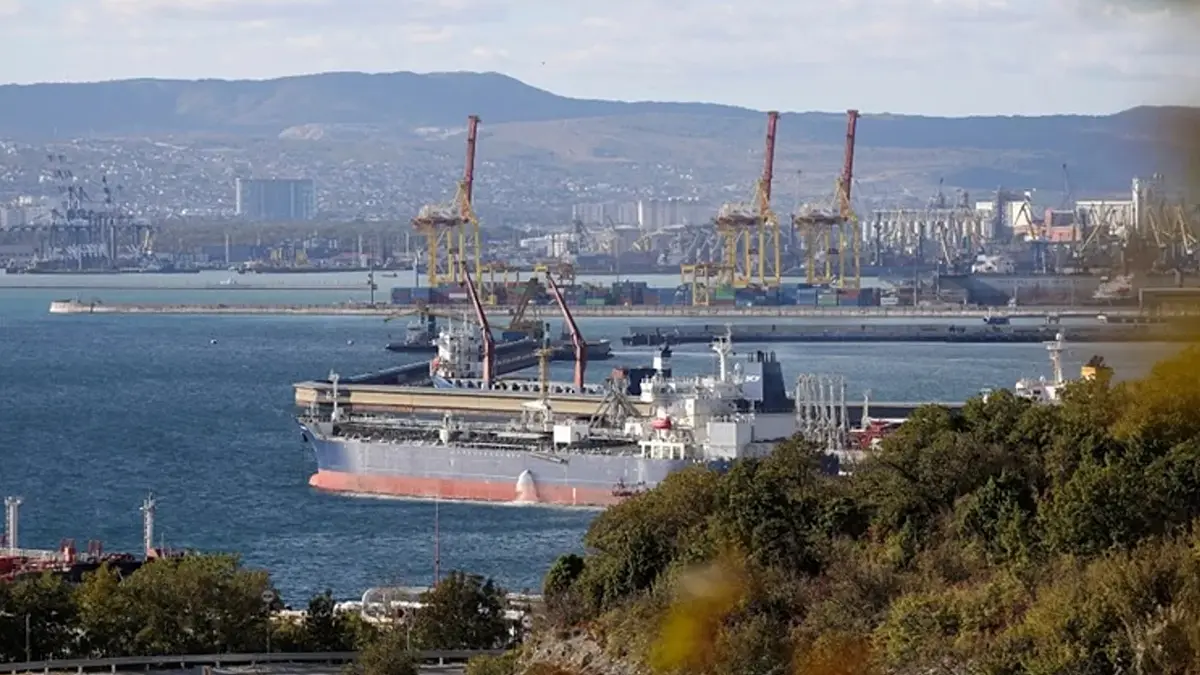 Karadeniz'de kritik enerji hattına İHA saldırısı! Petrol yüklemeleri durduruldu