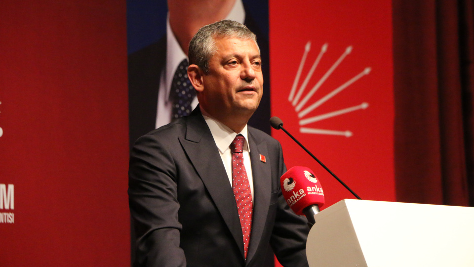 CHP Grup Başkanı Özgür Özel: "Partimizi geri almak için sonuna kadar mücadeleyi veriyoruz. Parti çaresiz değil"