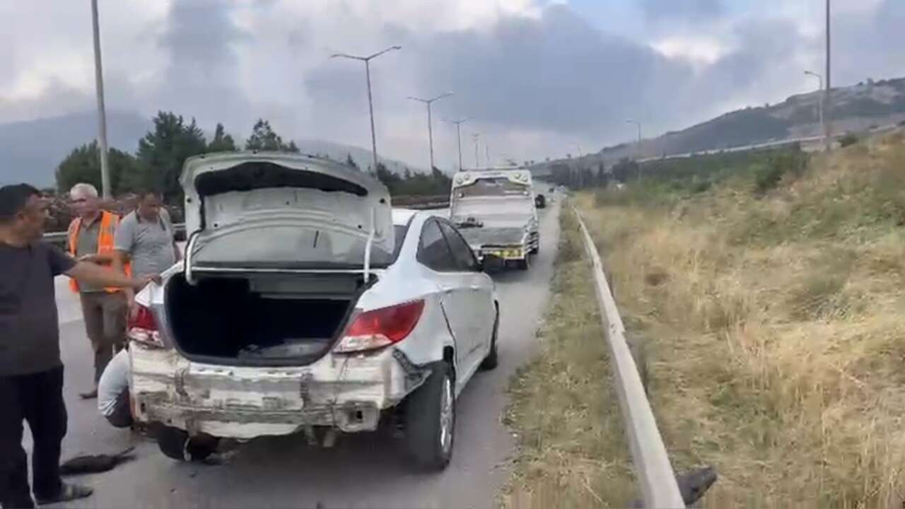 Osmaniye'de otomobil bariyerlere çarptı: 1 yaralı