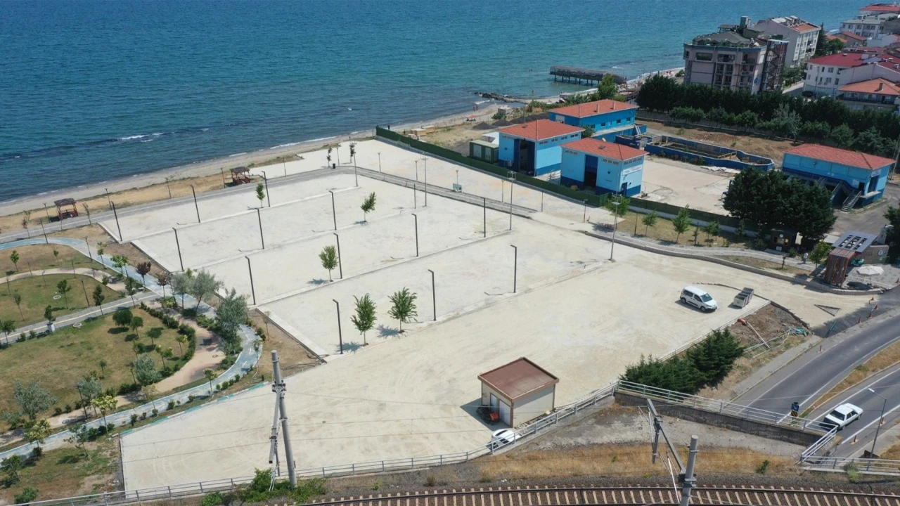 Süleymanpaşa Belediyesi, Millet Bahçesi'nin otopark kapasitesini iki katına çıkardı