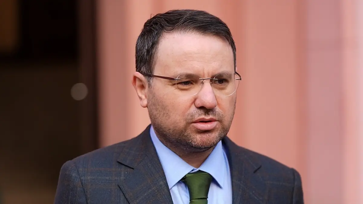 Müjdeyi Cumhurbaşkanı Erdoğan vermişti! Bakan Gürlek: Ailemize 15 bin yeni çalışma arkadaşı katıyoruz