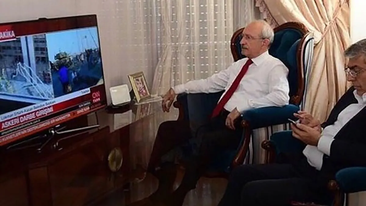 15 Temmuz'da hangi lider neredeydi? Kılıçdaroğlu çay içerek izledi