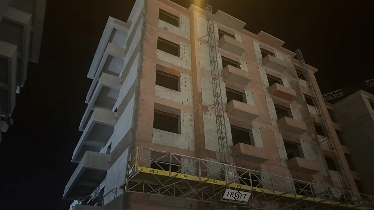 Hatay'da inşaattan düşen işçi hayatını kaybetti
