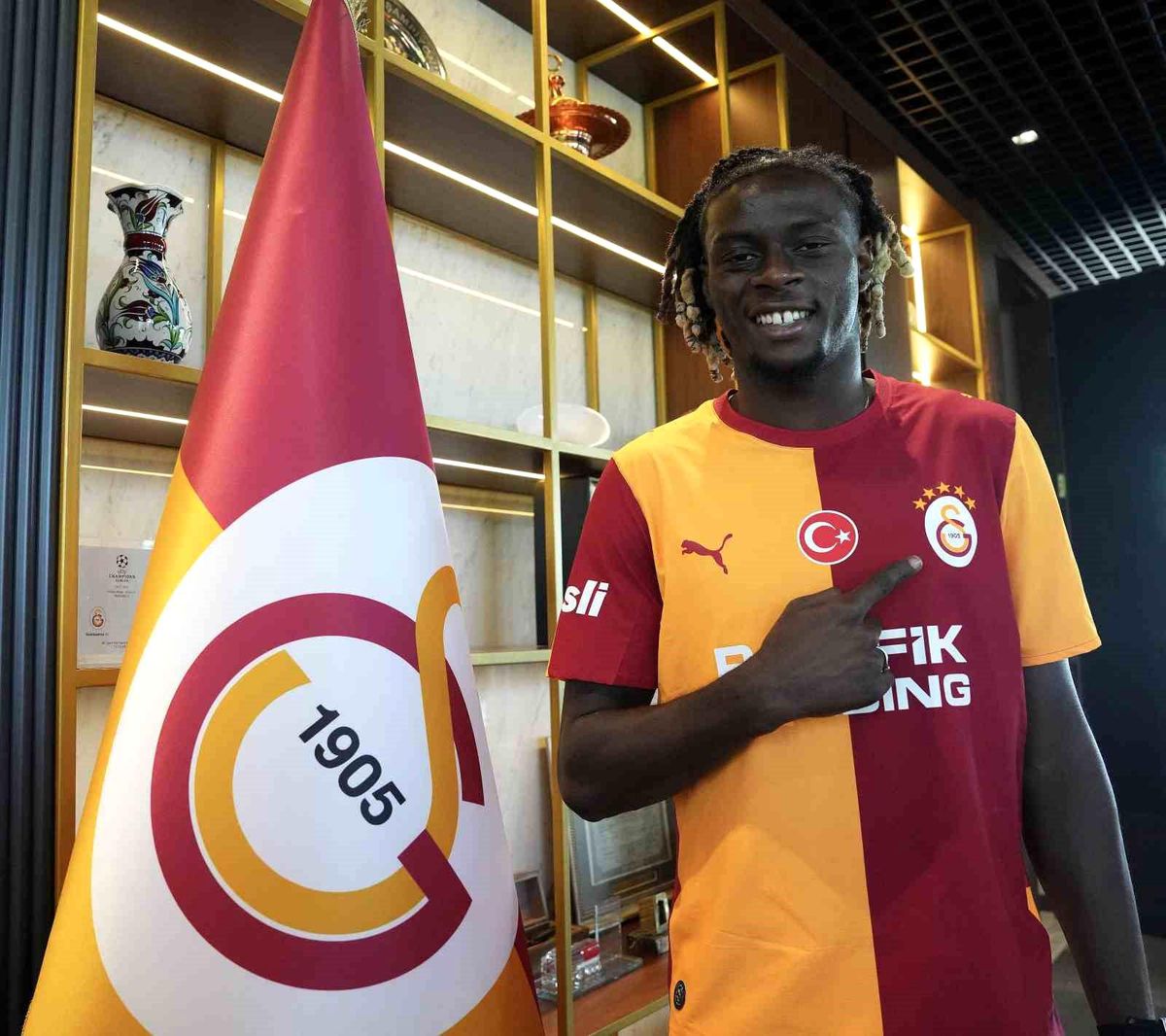 Lesley Ugochukwu, Galatasaray'ın 11. Fransız futbolcusu oldu