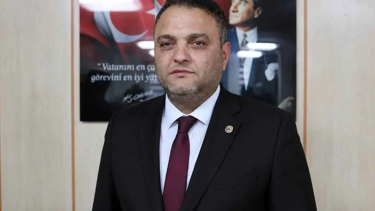Çayda acelecilik faturayı üreticiye kesiyor! Ziraat Odası'ndan çay üreticisine "hasada ara verin" çağrısı