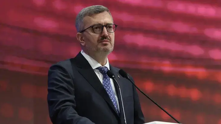 İletişim Başkanı Duran: 15 Temmuz 10. Yıl Hatıra Rozeti milli birlik ruhunu simgeliyor