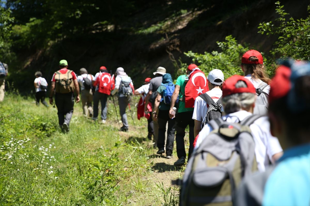 İnebolu'dan Kastamonu'ya 95 kilometrelik Atatürk ve İstiklal Yolu Yürüyüşü sürüyor