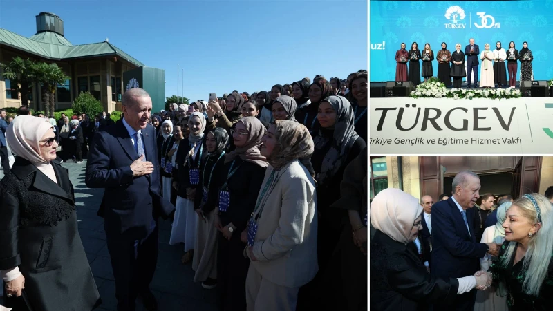 TÜRGEV’in 30. yılında sahne gençlerindi