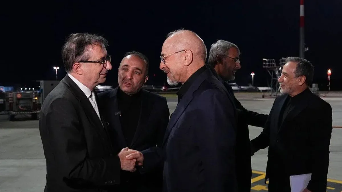 ABD ile müzakerelere katılacak İran heyeti İsviçre'ye vardı