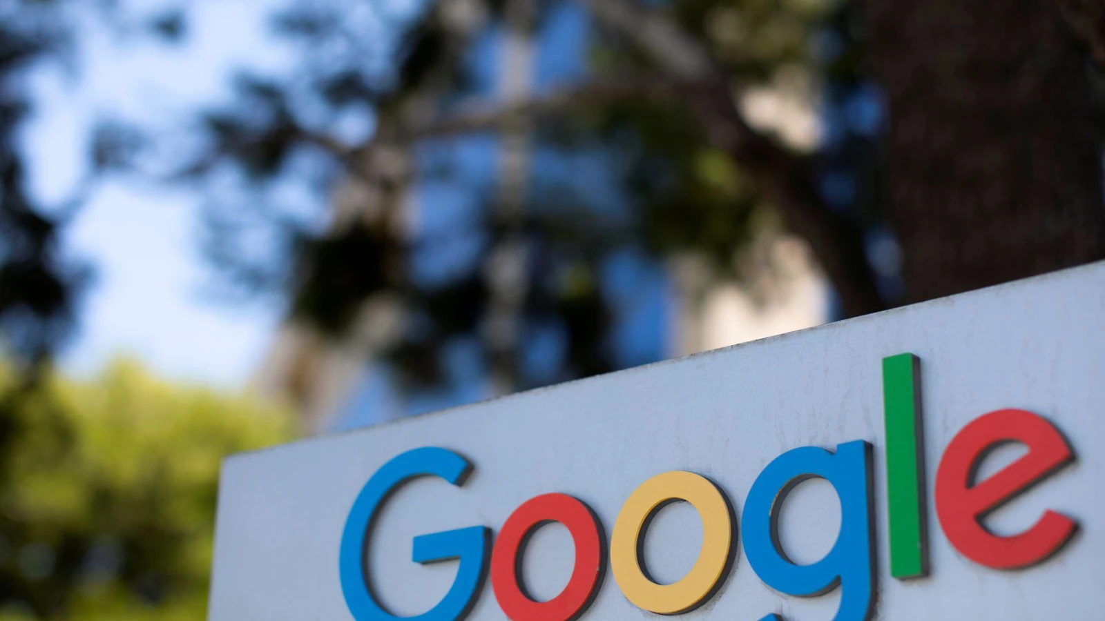 AB Komisyonu'ndan Google'a 890 milyon euro ceza