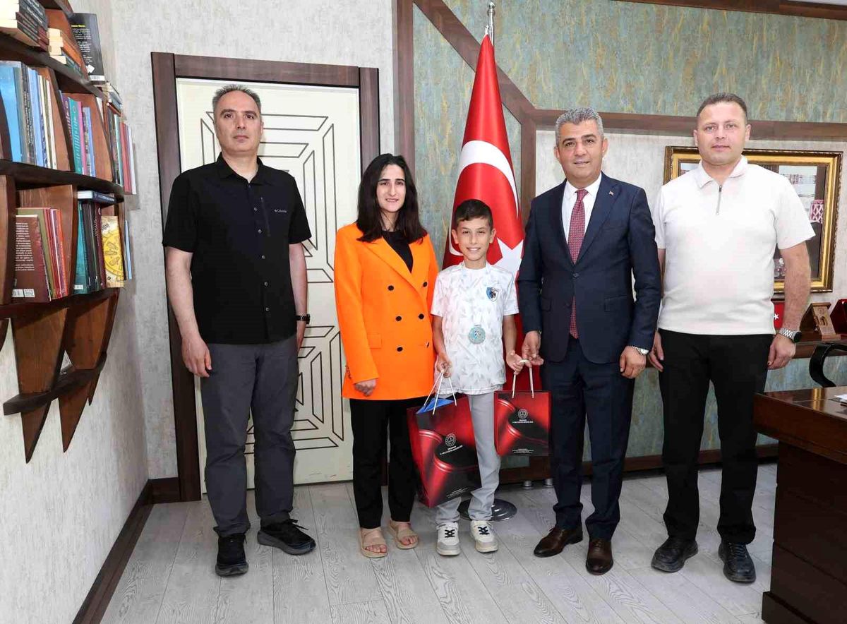 Semih Ataş Erzurum'un gururu oldu