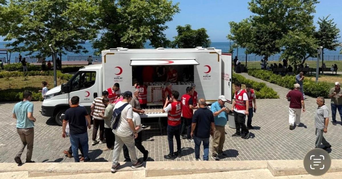 Genç Kızılay'dan anlamlı hareket