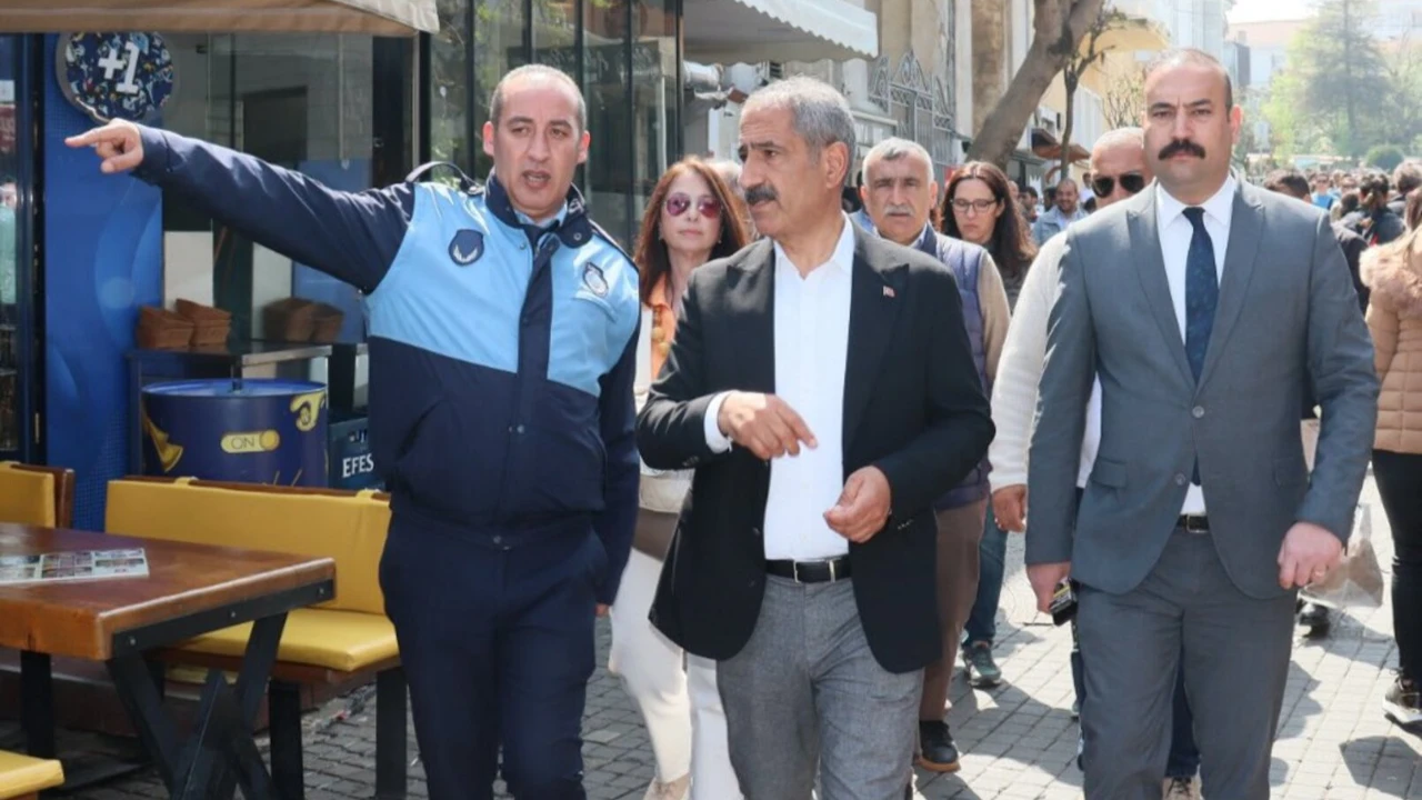 SON DAKİKA --Adalar Belediyesi'ne operasyon: Başkan Ali Ercan Akpolat gözaltına alındı