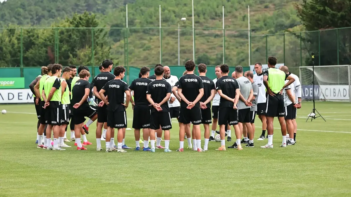 Beşiktaş, Midtjylland maçı hazırlıklarına ara vermeden başladı