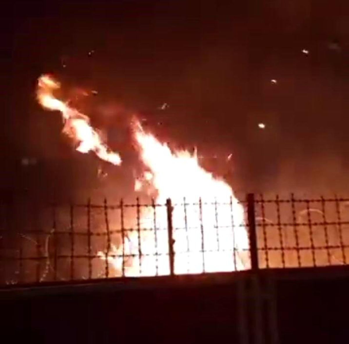 Havai fişekli kutlama faciaya neden oluyordu