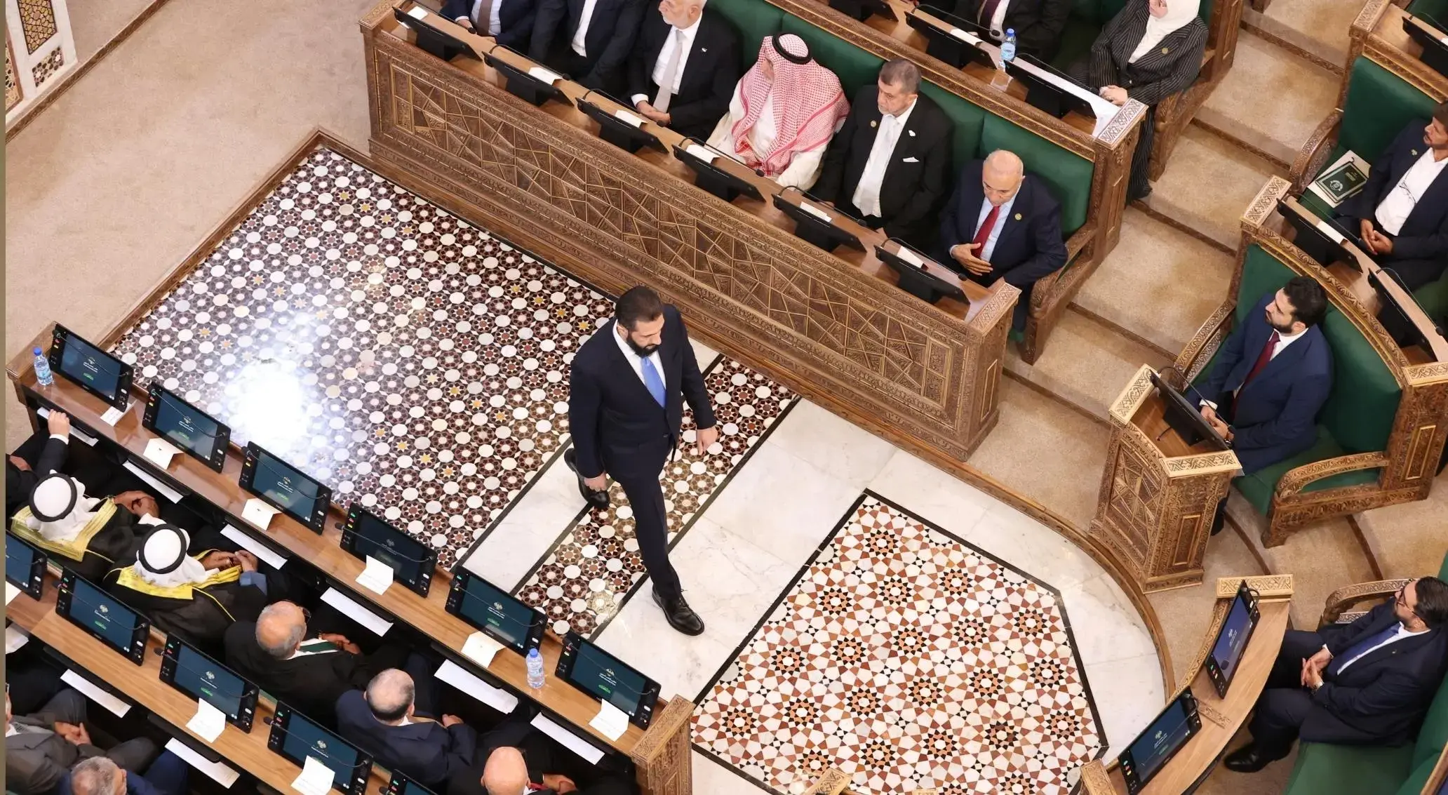 Suriye'de yeni dönem resmen başladı! Ahmet Şara'dan dikkat çeken mesaj