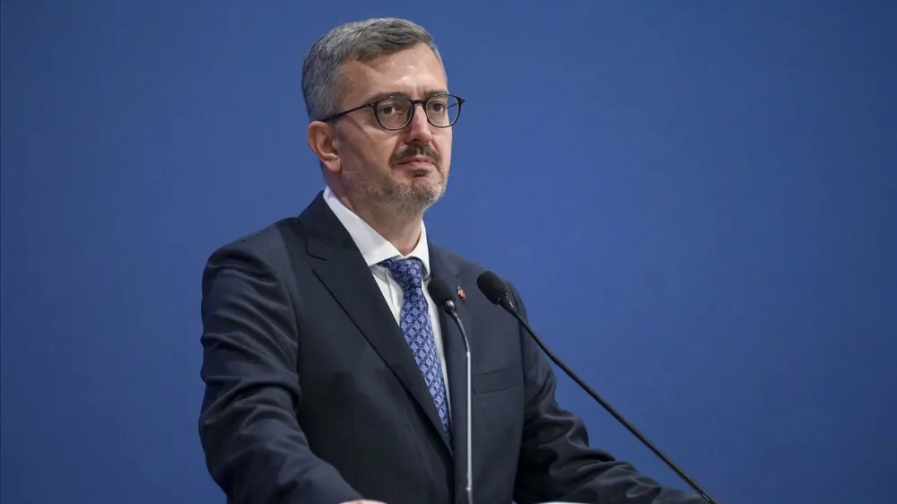 İletişim Başkanından Dünya Mülteciler Günü Mesajı