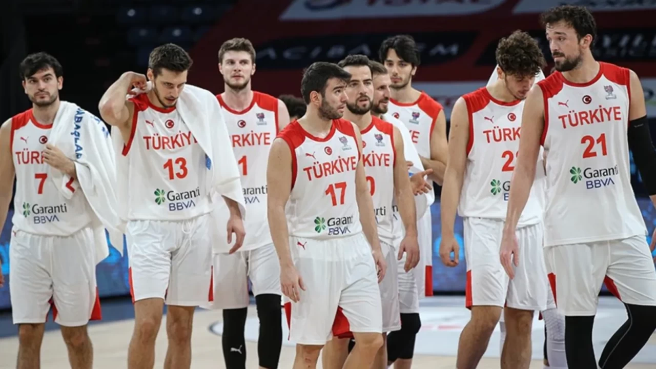 A Milli Erkek Basketbol Takımı'nın aday kadrosu açıklandı: Hedef 2027 Dünya Kupası