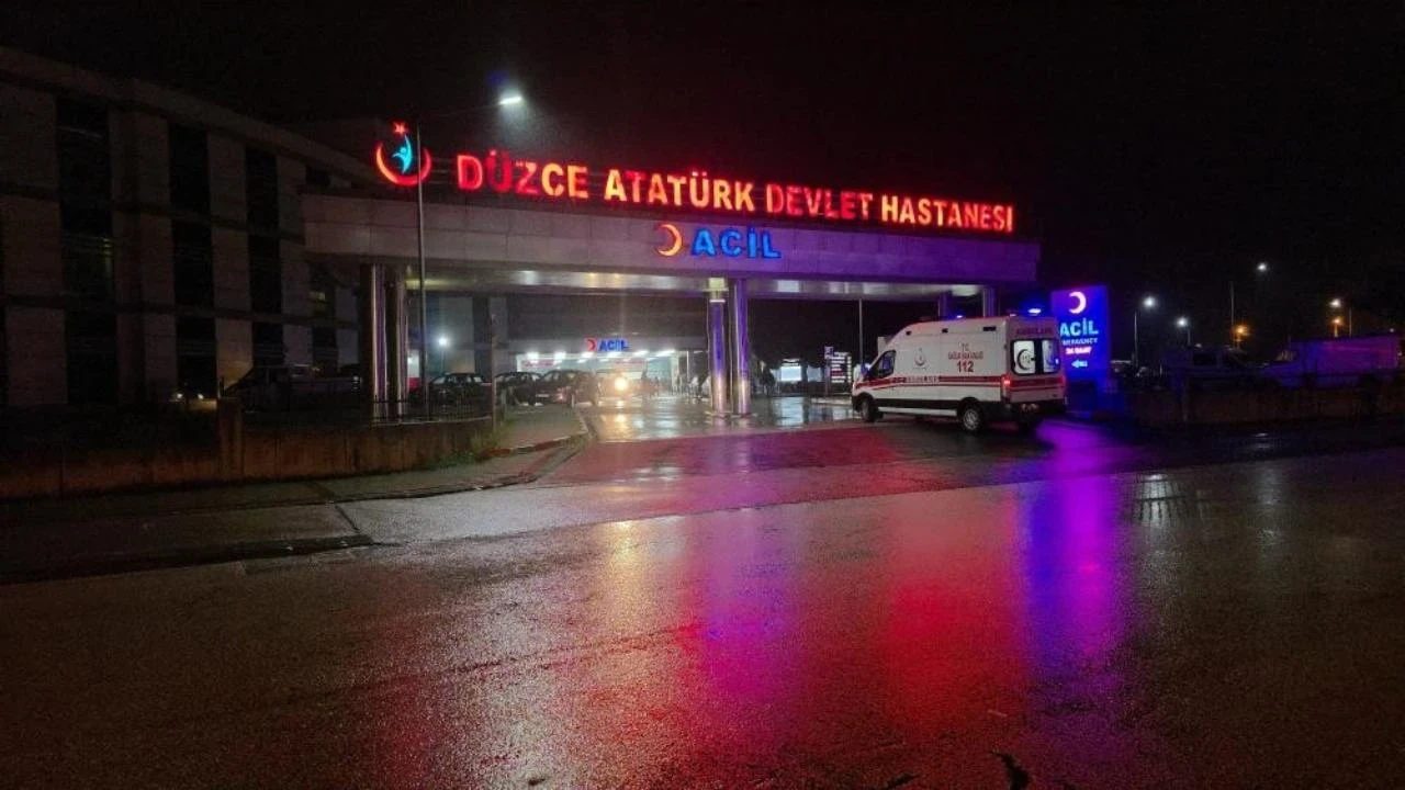 Tarladan dönen işçileri taşıyan patpat devrildi: 3 yaralı
