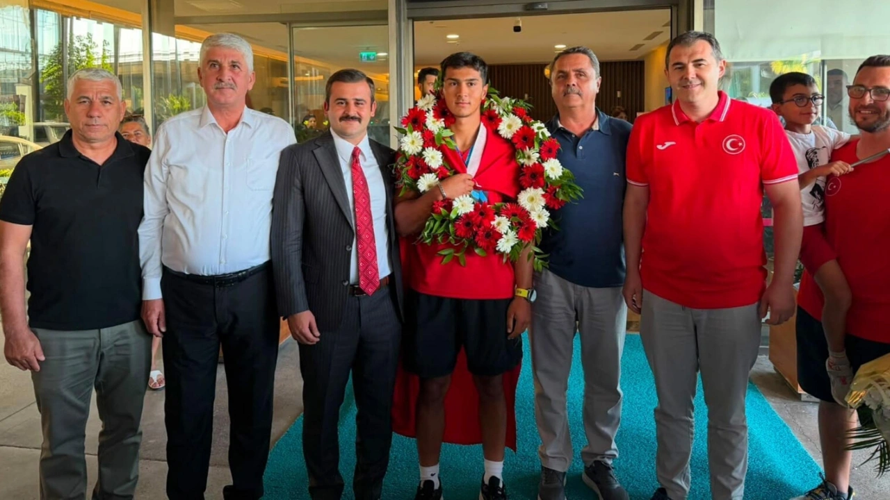 Dalaman'a iner inmez omuzlara aldılar