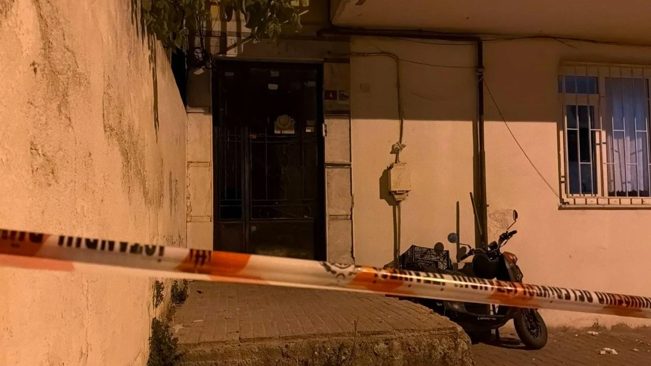 Üsküdar'da korku dolu gece! Hamile eşiyle sokakta kaldığını iddia etti