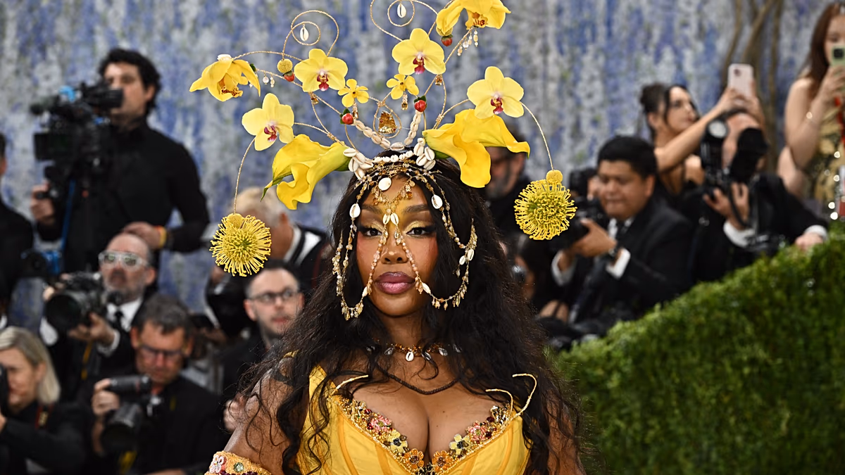 SZA, 'iğrenç' bulduğu yapay zekâ müziğine ateş püskürdü