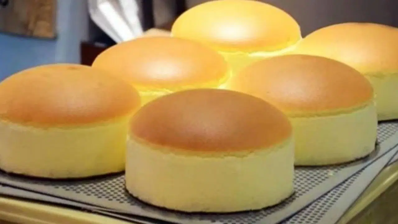 Bulut gibi hafif ve yumuşacık lezzet: Japon usulü cheesecake tarifi