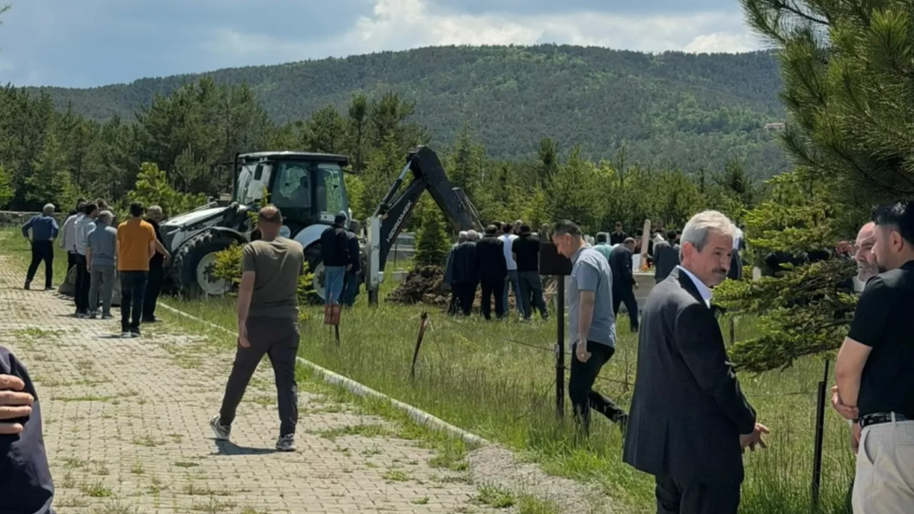 Yozgat'ta kene şüphesiyle hastaneye kaldırılan çocuk öldü