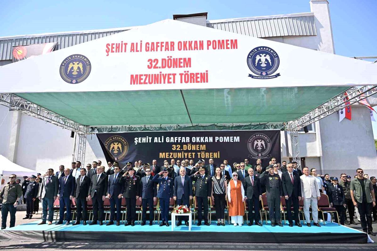 Diyarbakır'da POMEM 32. Dönem Mezuniyet Töreni: 360 Polis Memuru Göreve Başladı