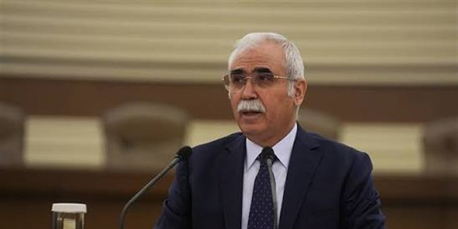AYM Başkanı Özkaya'dan genç hukukçulara: Kolay olanı değil, doğru olanı tercih edin