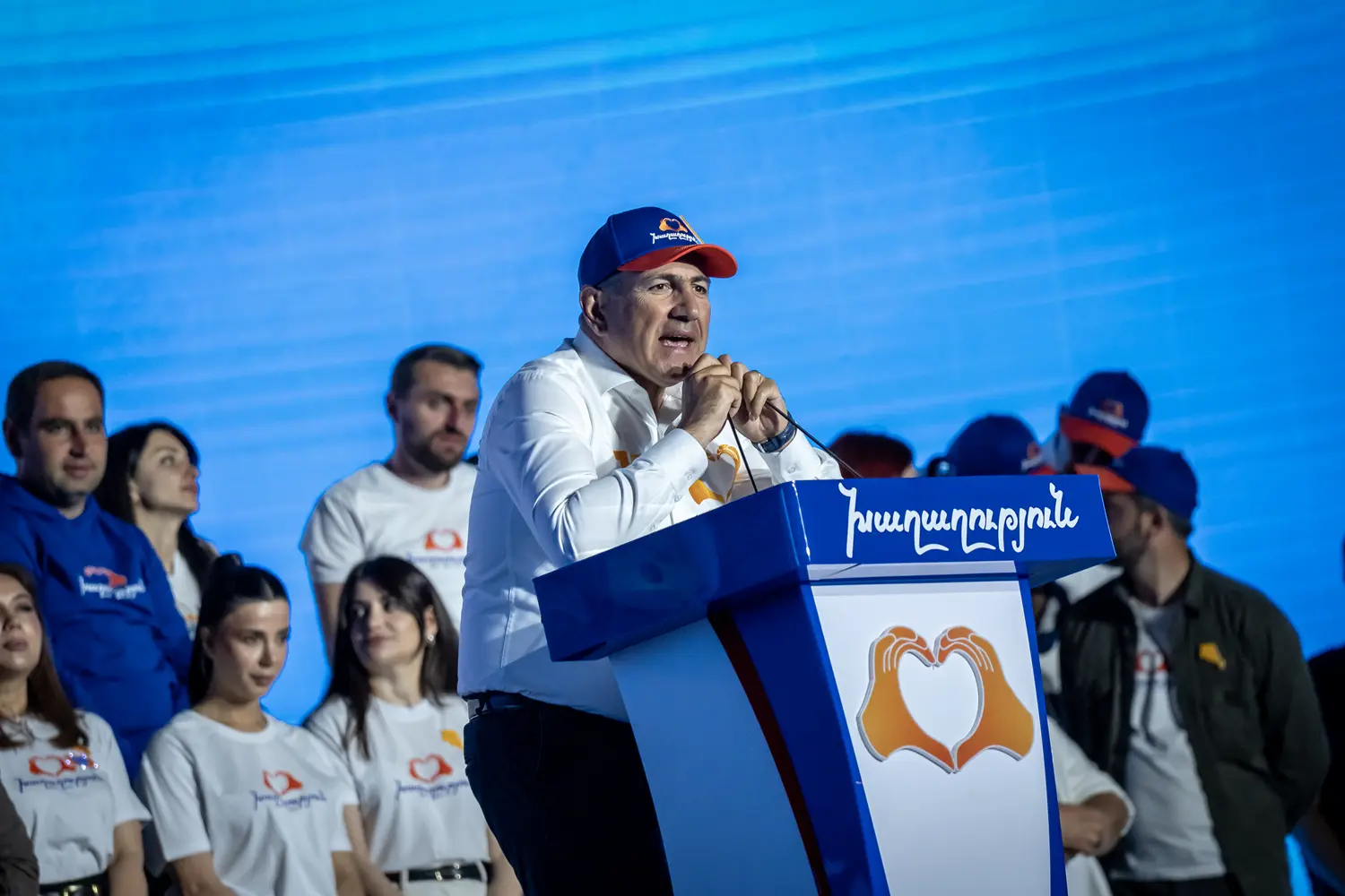 Paşinyan hedefini açıkladı: Seçimi kazanırsam onlara diz çöktüreceğim