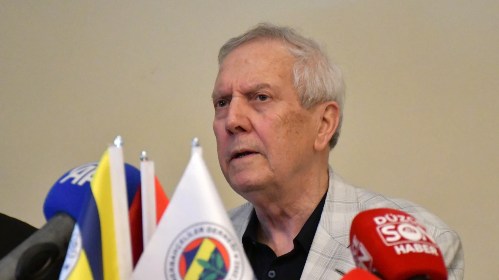 Aziz Yıldırım: Futbol aklımız Oğuz Çetin olacak