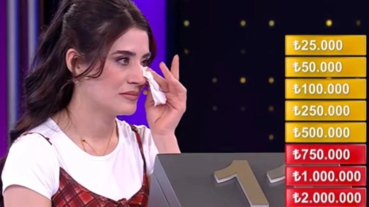 Var Mısın Yok Musun’da duygusal anlar! Hilal kutuyu açtı, milyoner oldu