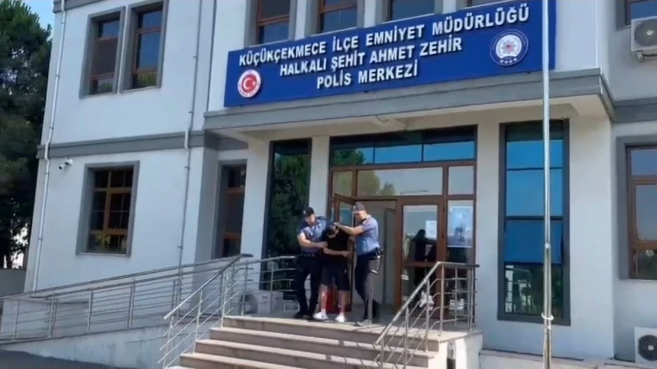 Aynı kuyumcuyu ikinci kez dolandıranlara suçüstü