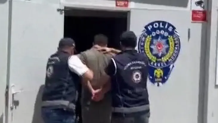 İstanbul Havalimanı'nda nefes kesen operasyon! Interpol'ün aradığı isim kıskıvrak yakalandı