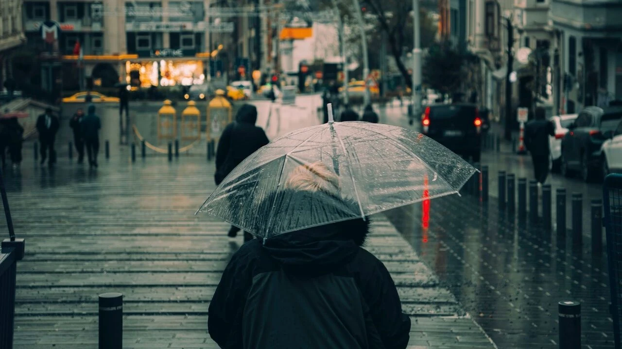 Meteoroloji'den sağanak yağış uyarısı! İşte o iller...