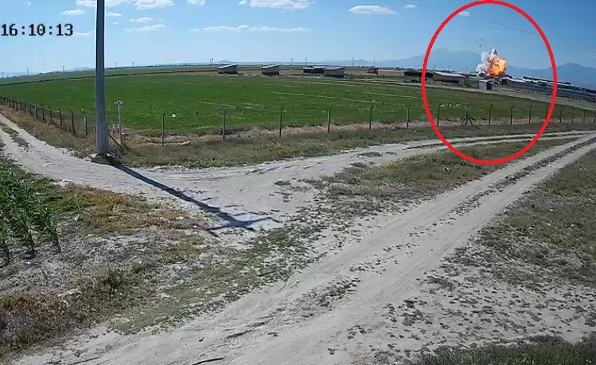 Niğde'deki havai fişek fabrikasındaki patlama kamerada