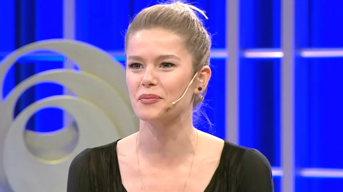 Burcu Biricik ekranlara döndü! Anne olunca setlere ara vermişti...