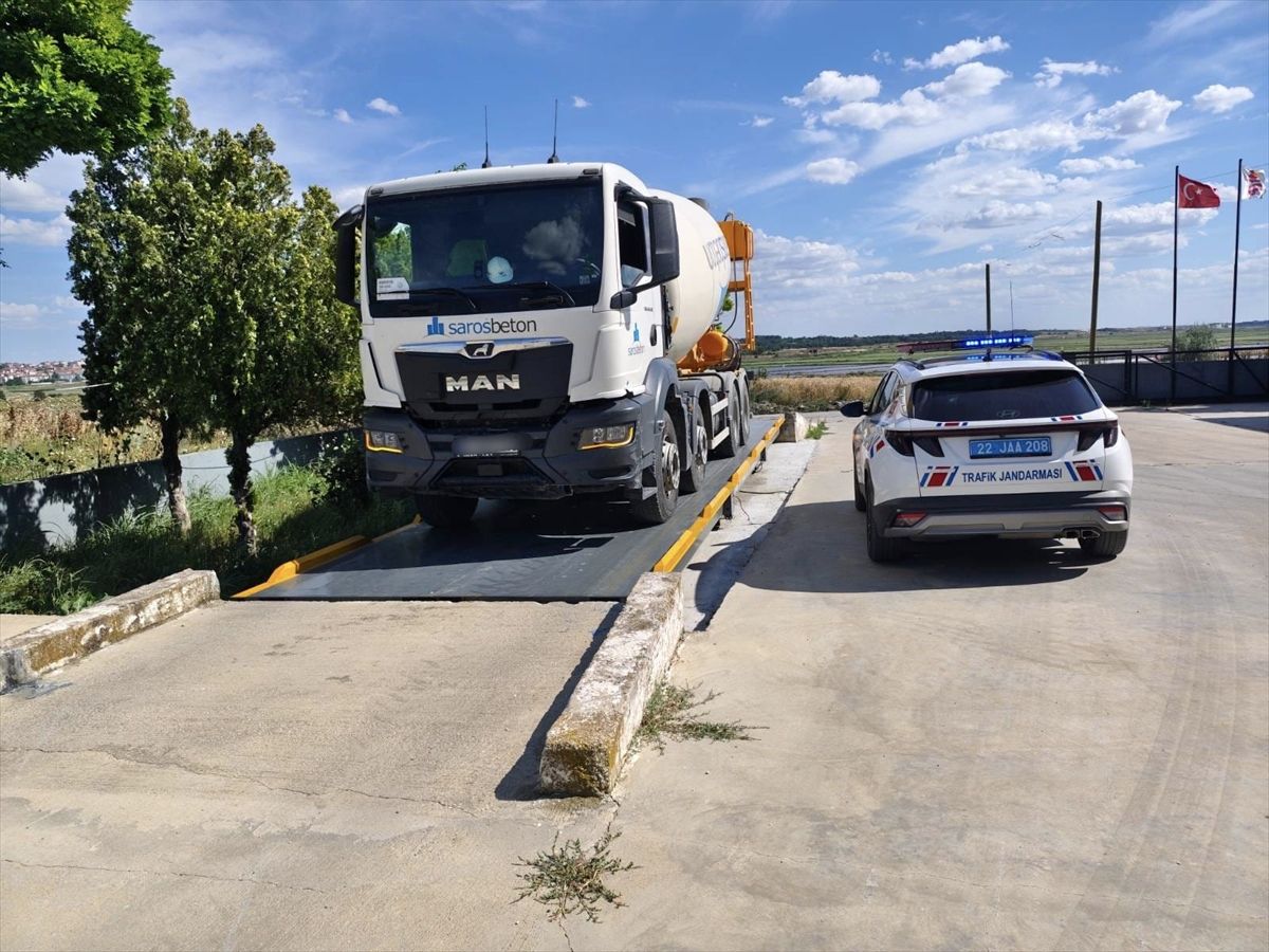 Edirne'de taşıma sınırını aşan kamyon sürücüsüne 60 bin lira ceza