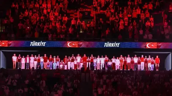 Voleybol Milletler Ligi'nde millilere hologram tribün desteği