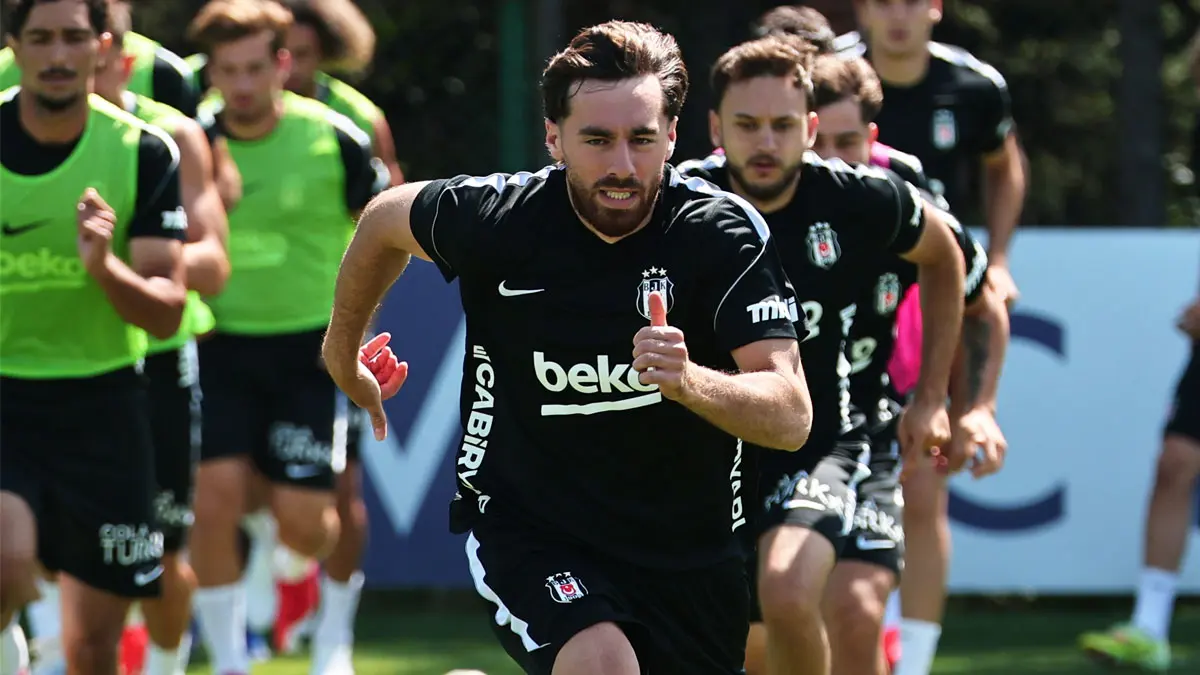 Beşiktaş, Midtjylland mesaisinde