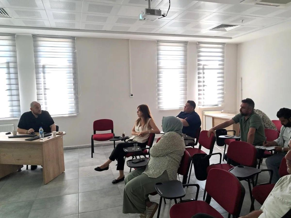 Sinop'ta hastane personeline HBYS eğitimi verildi